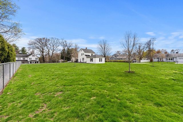 134 Dalton Rd, Chelmsford, MA 01824