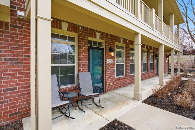 526 Red Oak Court, Walled Lake, MI 48390