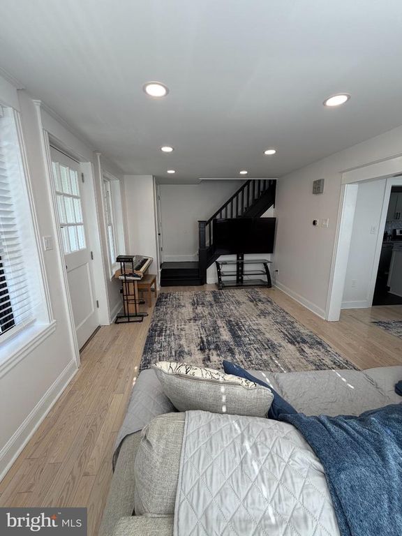 307 FRIENDSHIP ST, PHILADELPHIA, PA 19111 — photo 4