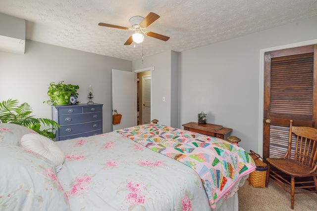 3820 Hidden Springs Drive, Lexington, KY 40514