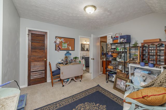 3820 Hidden Springs Drive, Lexington, KY 40514