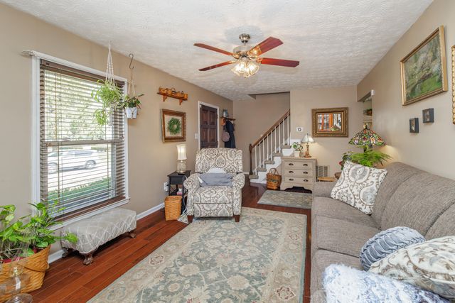 3820 Hidden Springs Drive, Lexington, KY 40514