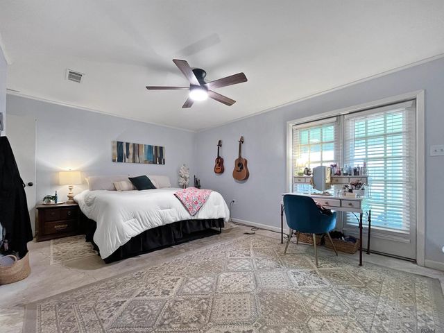 415 S Jefferson Ave, Port Allen, LA 70767