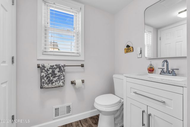 4 Laurel Crest Drive, Howell, NJ 07731