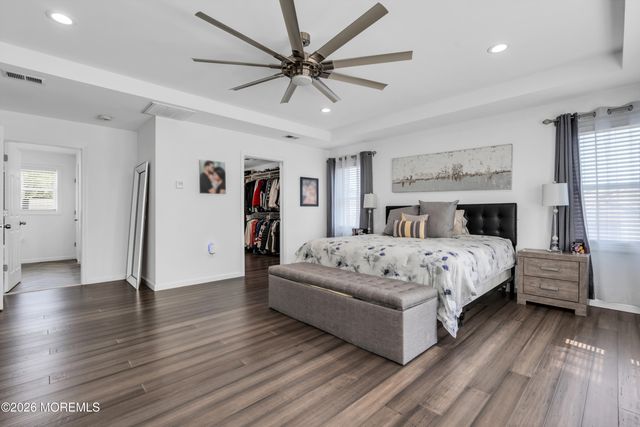 4 Laurel Crest Drive, Howell, NJ 07731