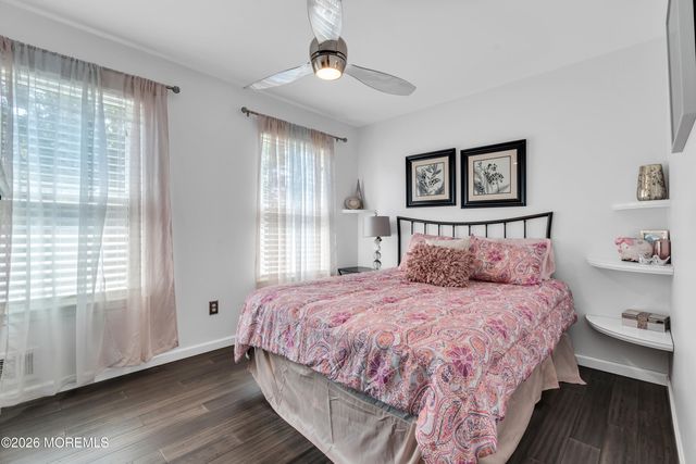 4 Laurel Crest Drive, Howell, NJ 07731