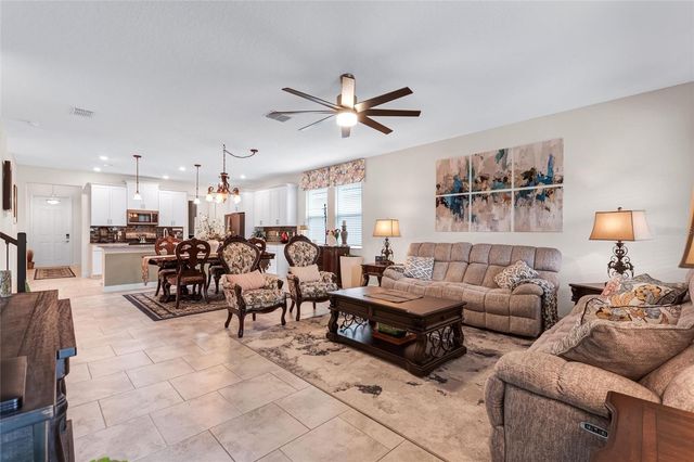 1089 BLACKWOLF RUN RD, Davenport, FL 33896