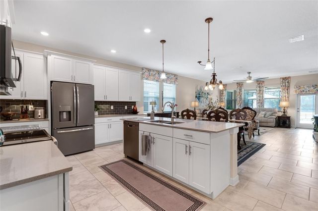 1089 BLACKWOLF RUN RD, Davenport, FL 33896