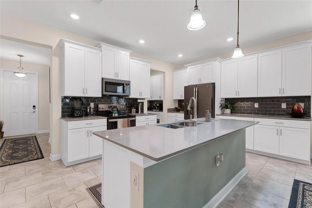 1089 BLACKWOLF RUN RD, Davenport, FL 33896