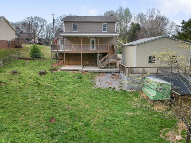 827 Burton Trl, Adams, TN 37010