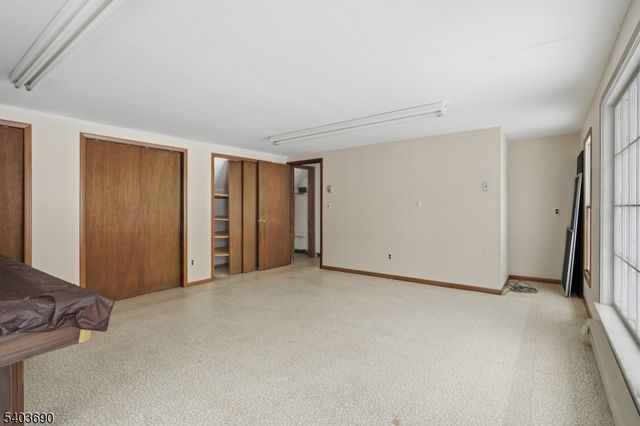 23 Cabot Ln, Kinnelon Boro, NJ 07405