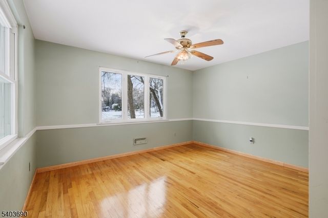 23 Cabot Ln, Kinnelon Boro, NJ 07405