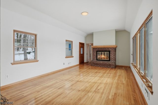 23 Cabot Ln, Kinnelon Boro, NJ 07405