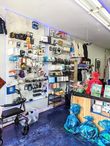 7006 W Diversey Avenue, Chicago, IL 60707
