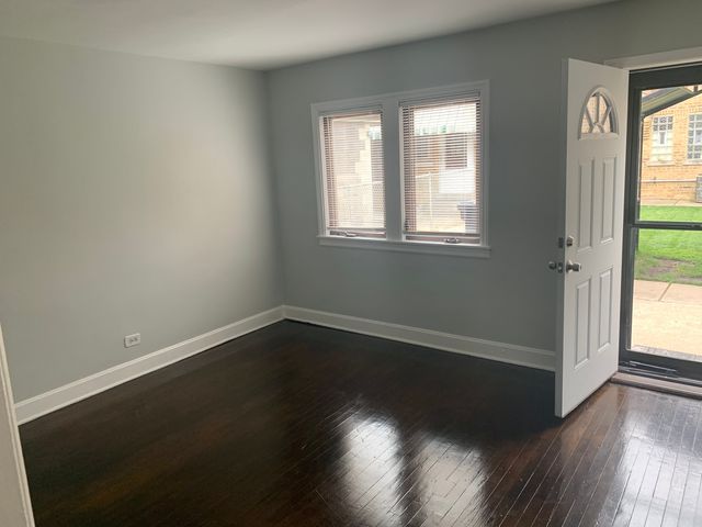 7006 W Diversey Avenue, Chicago, IL 60707