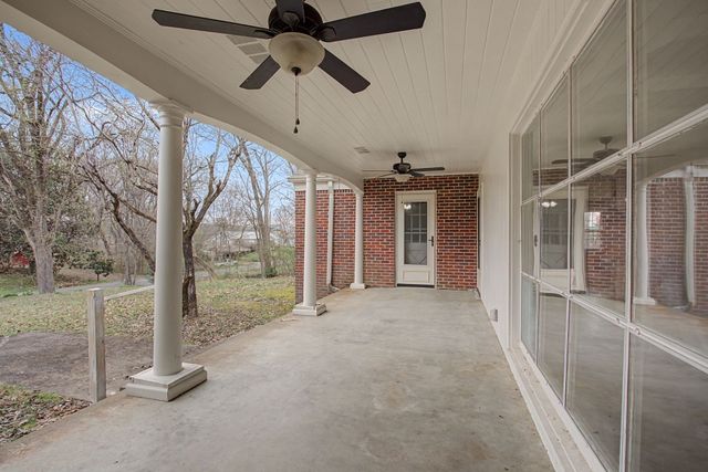 107 Cherry St, Centerville, TN 37033