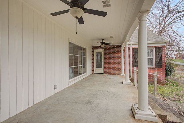 107 Cherry St, Centerville, TN 37033