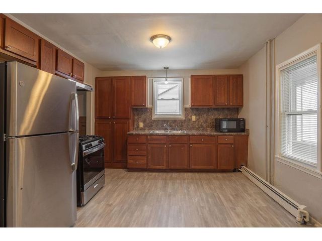 1220 Burr Street, Saint Paul, MN 55130