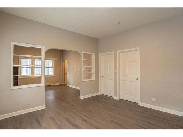 1220 Burr Street, Saint Paul, MN 55130