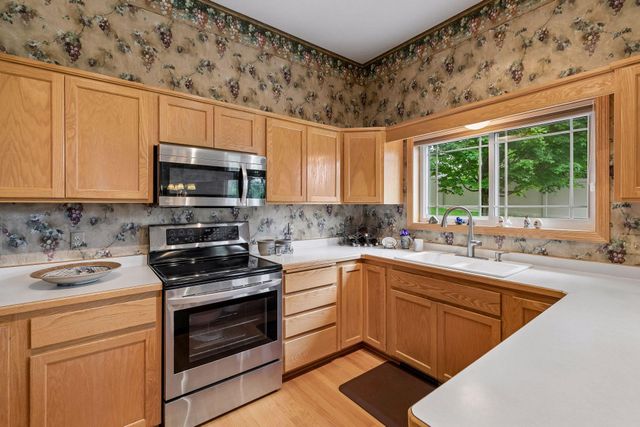 16318 Grinnell Circle, Lakeville, MN 55044
