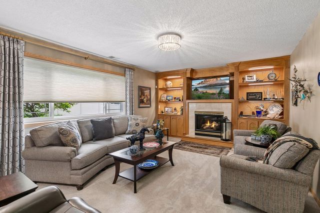 16318 Grinnell Circle, Lakeville, MN 55044