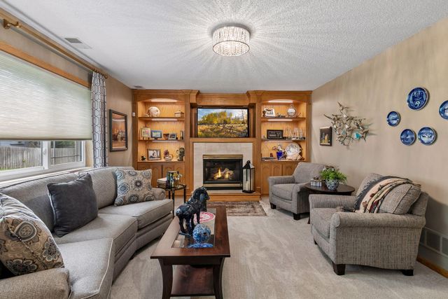 16318 Grinnell Circle, Lakeville, MN 55044