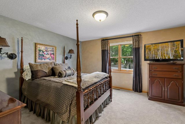 16318 Grinnell Circle, Lakeville, MN 55044