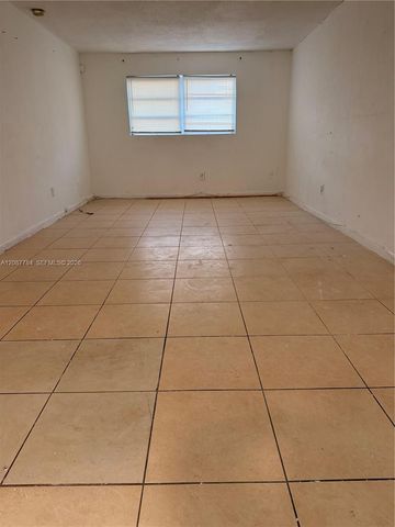 770 NE 128th Street 304, North Miami, FL 33161