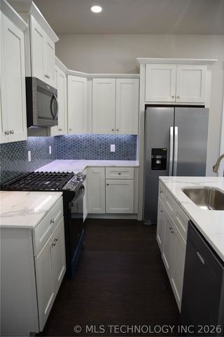 43 S Cliff Crest Drive, Langley, OK 74350