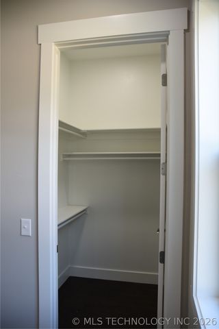 43 S Cliff Crest Drive, Langley, OK 74350