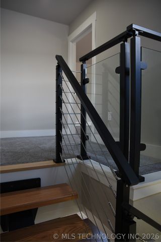 43 S Cliff Crest Drive, Langley, OK 74350