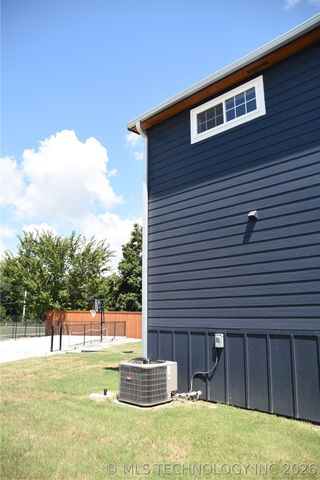 43 S Cliff Crest Drive, Langley, OK 74350