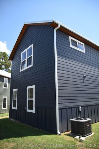 43 S Cliff Crest Drive, Langley, OK 74350