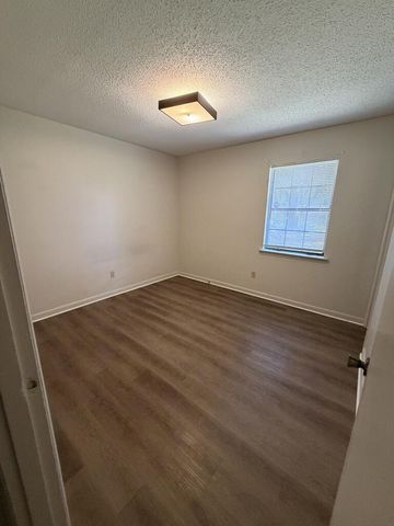 3304 Granberry Drive, Dothan, AL 36303