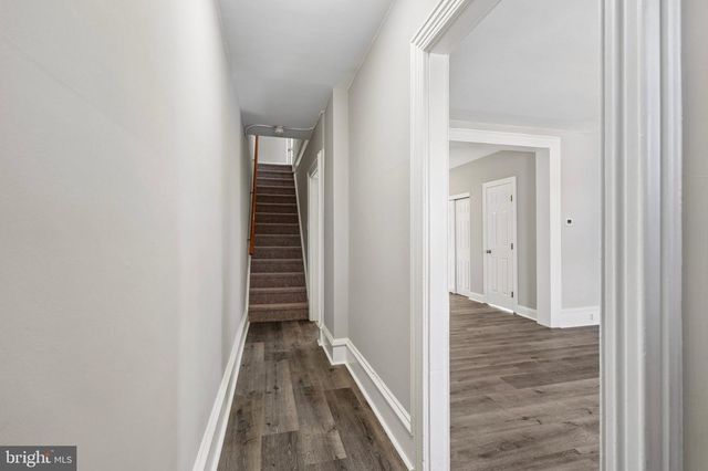 564 W BRIDGE ST, Phoenixville, PA 19460