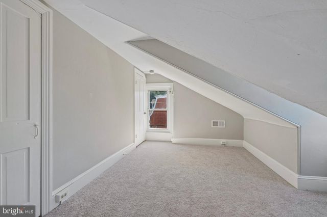 564 W BRIDGE ST, Phoenixville, PA 19460