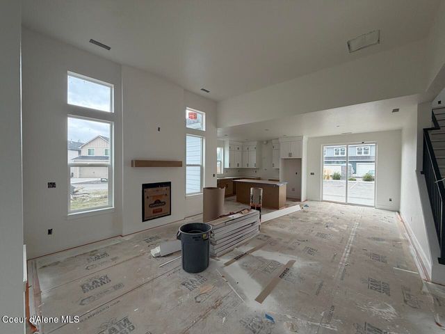 12930 N SARSAPARILLA LN, Hayden, ID 83835