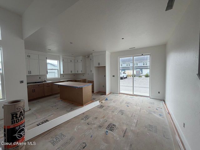 12930 N SARSAPARILLA LN, Hayden, ID 83835