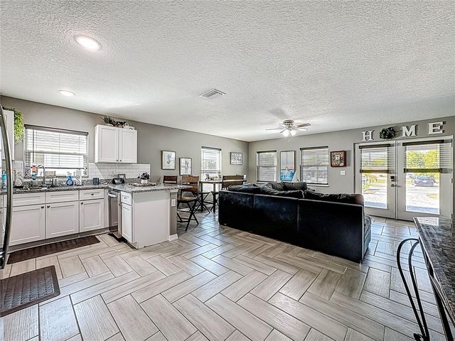 321 21ST STREET W, Palmetto, FL 34221