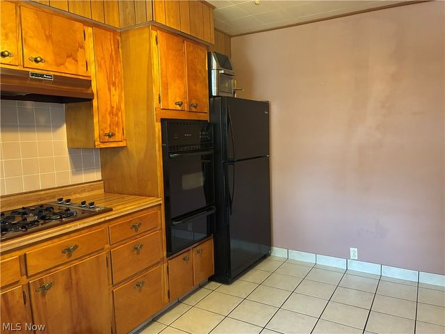 1023 South Street, Niles, OH 44446