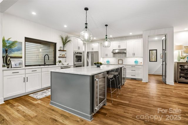 136 Cedar Woods Drive, Mooresville, NC 28117