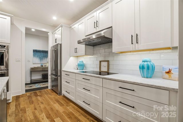 136 Cedar Woods Drive, Mooresville, NC 28117