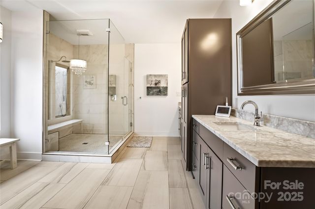 136 Cedar Woods Drive, Mooresville, NC 28117