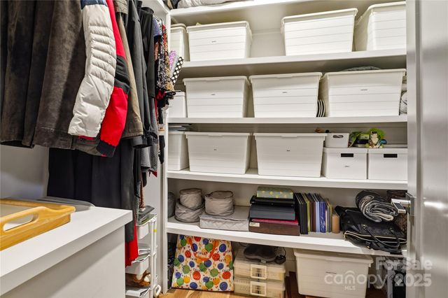 136 Cedar Woods Drive, Mooresville, NC 28117