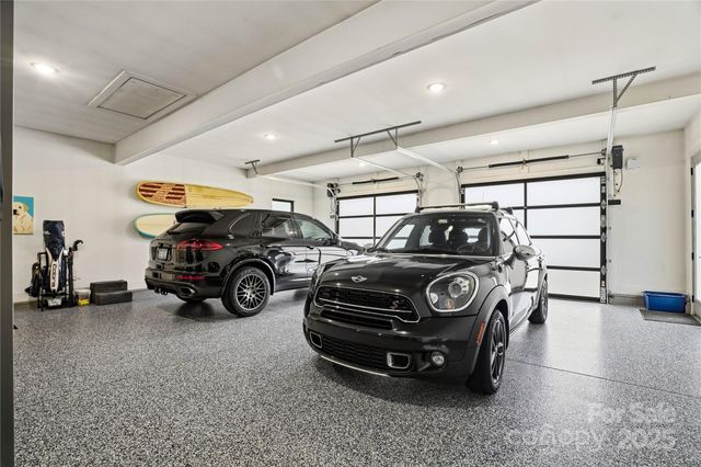 136 Cedar Woods Drive, Mooresville, NC 28117