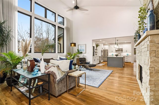 136 Cedar Woods Drive, Mooresville, NC 28117