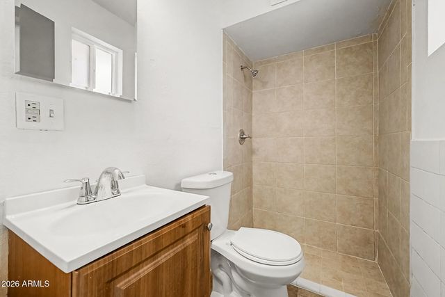 5509 W AVALON Drive, Phoenix, AZ 85031