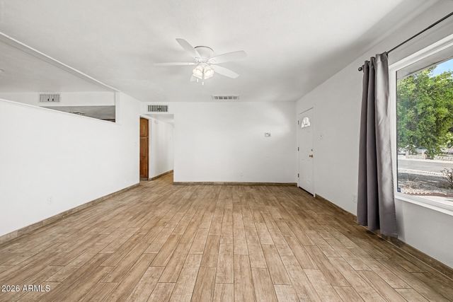 5509 W AVALON Drive, Phoenix, AZ 85031