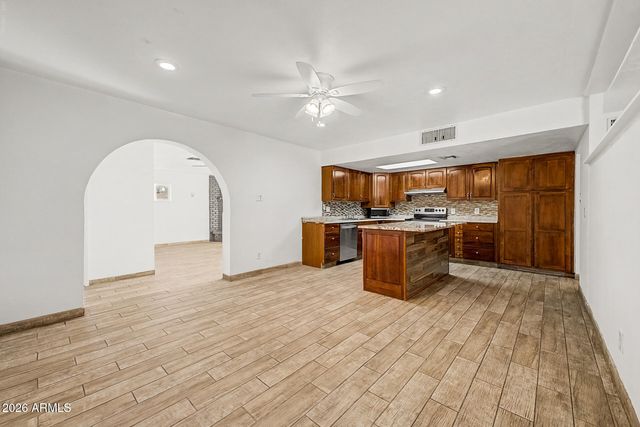 5509 W AVALON Drive, Phoenix, AZ 85031
