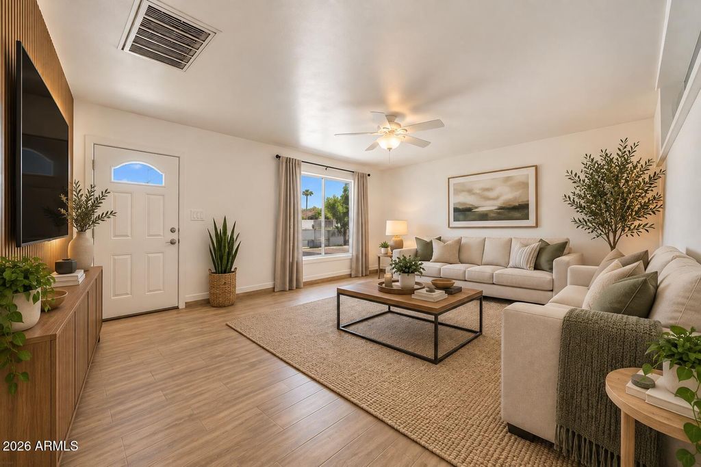 5509 W AVALON Drive, Phoenix, AZ 85031 — photo 5